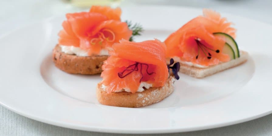 Crostini con salmone