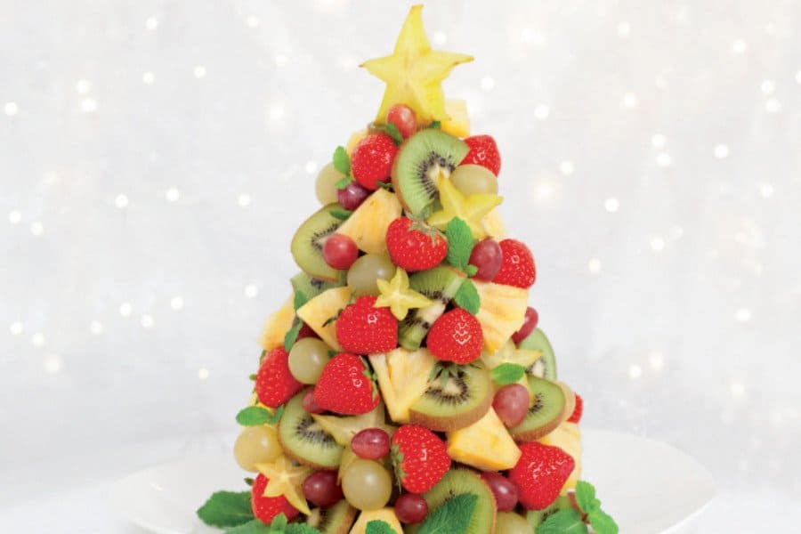 Albero di Natale con la frutta