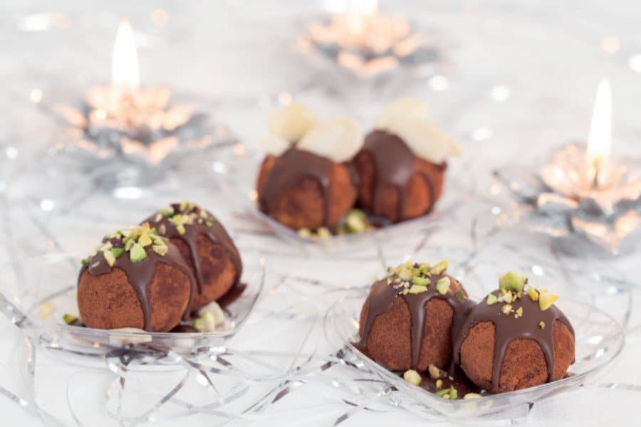 Tartufini di pandoro al cioccolato